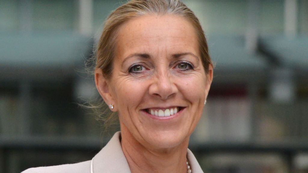 BBC Trust chair Rona Fairhead to leave role
