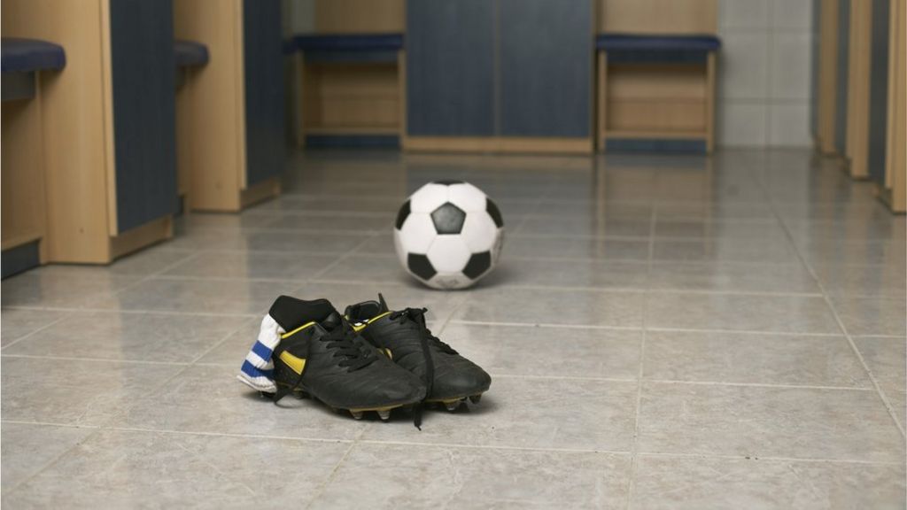 Football sex abuse claims Two more explayers speak out BBC News