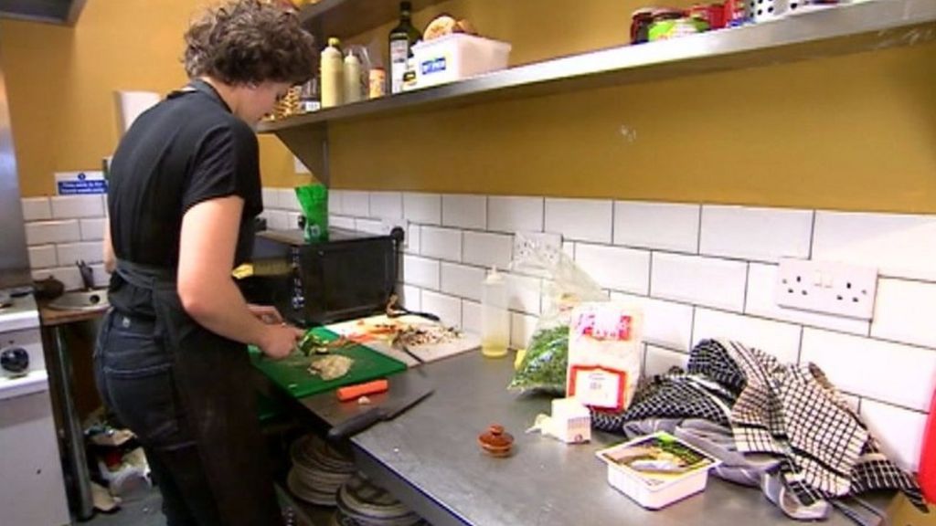 Nottingham's UK-first social eating aim