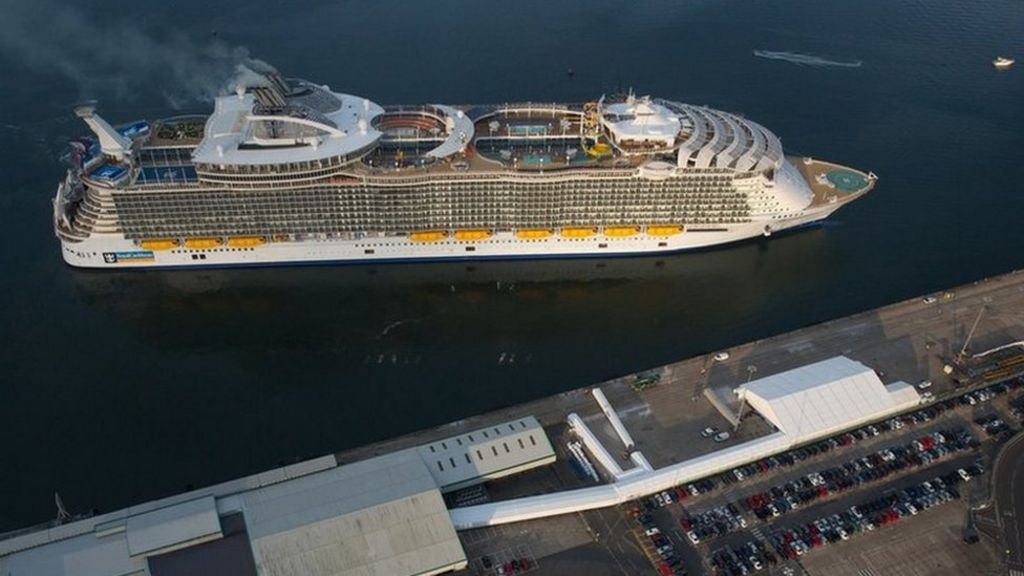 World's largest cruise ship docks in UK