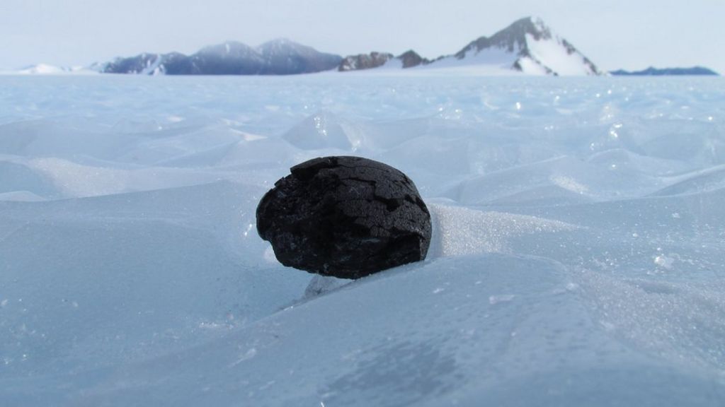 Meteorites 'buried in ice' by the Sun