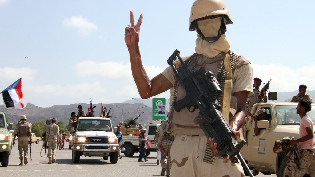 Yemen conflict: Rebels accused of violating ceasefire