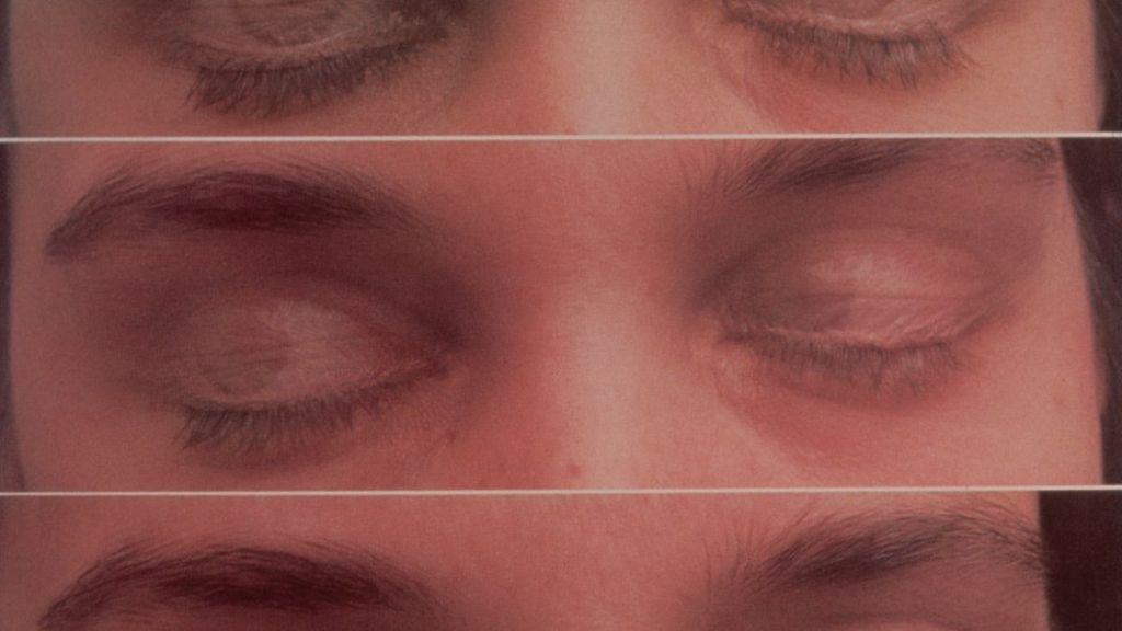 Eye movements 'change dream scenes'