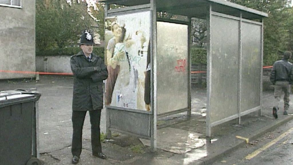 Man denies 1992 Nottingham bus stop rape and kidnap - BBC News - BBC News