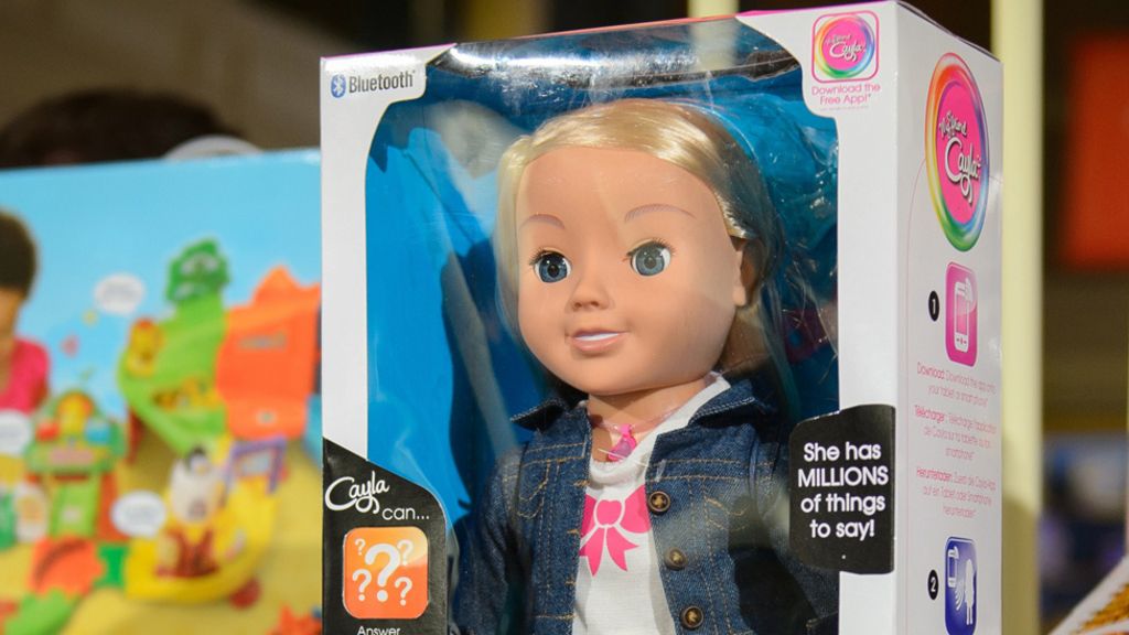 German parents told to destroy Cayla dolls over hacking fears