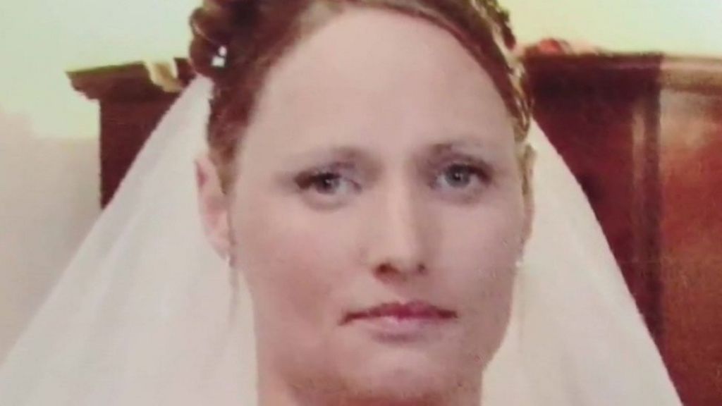 Suicide woman left alone at hospital