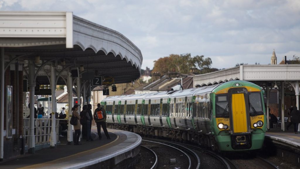 Southern rail strikes: Fresh disruption as latest walkout begins