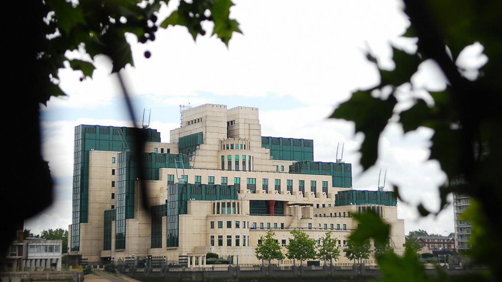 MI6 set to recruit 1,000 extra staff