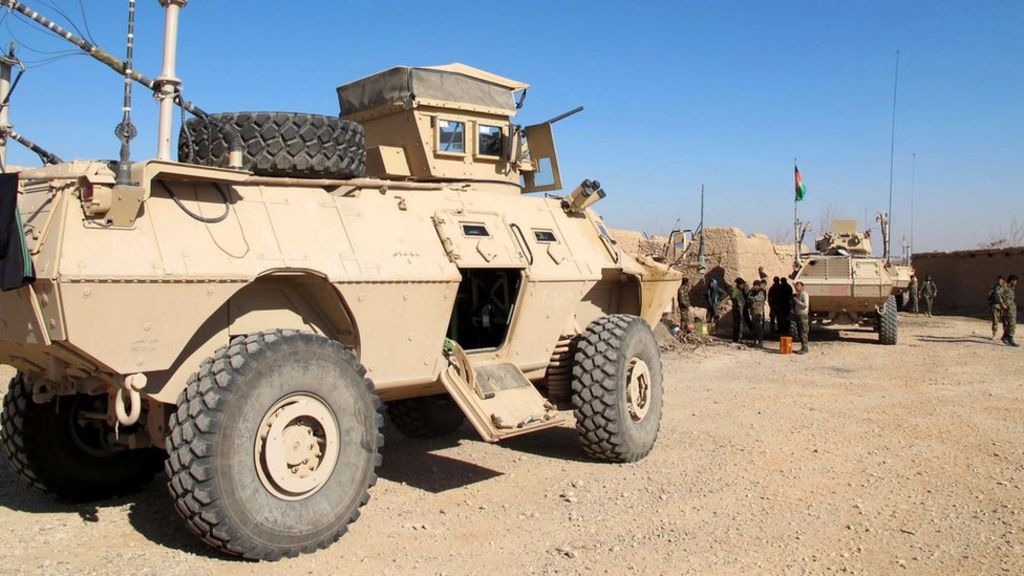 Taliban 'close to taking' Helmand town
