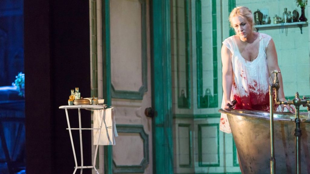 Opera booed over miscarriage scene