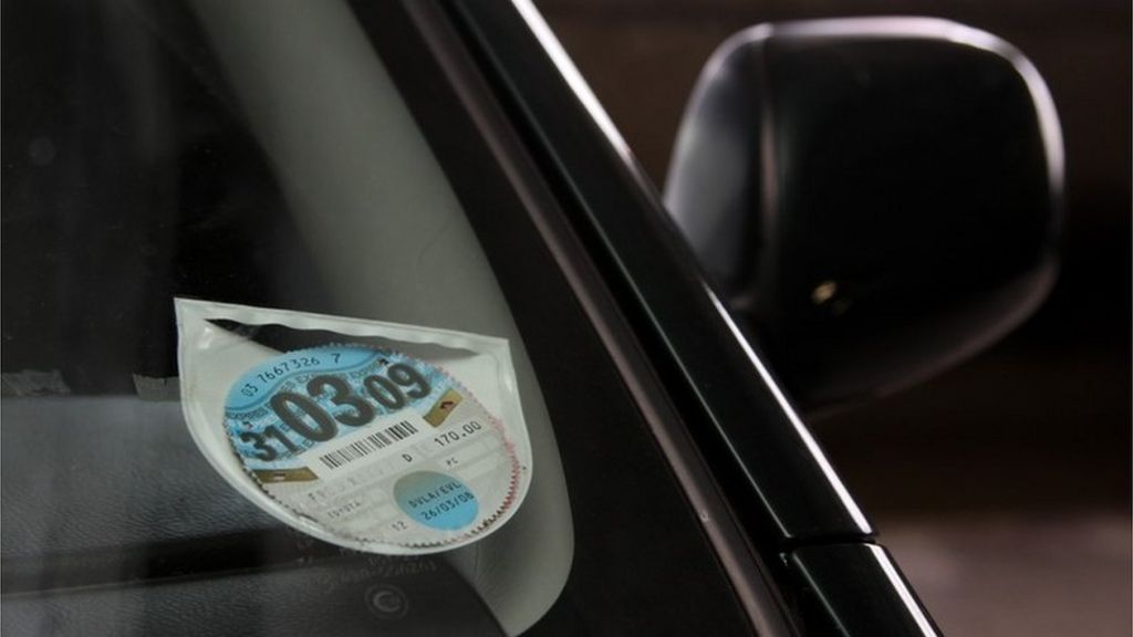 DVLA revenue falls £93m since paper tax disc scrapped