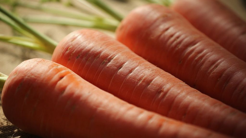 Oz chain trials fewer self-checkouts to fight carrot-swiping theft