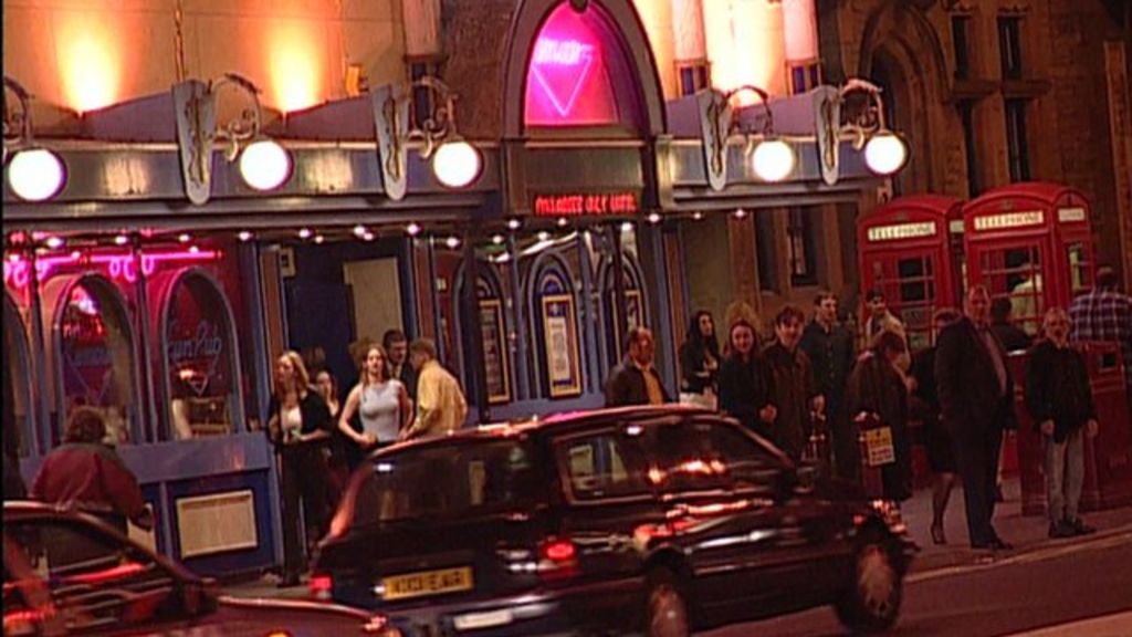 Blackpool considers ban on alcohol adverts by 2018