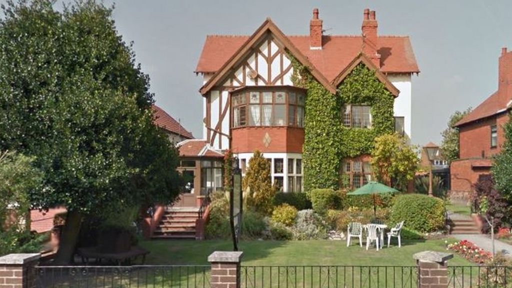 Carers tie woman, 88, in towel to ensure a 'quiet shift'