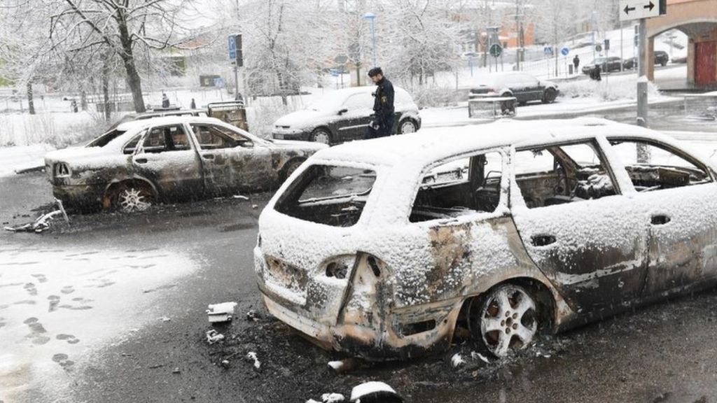 Sweden probes riot in mainly immigrant Stockholm suburb