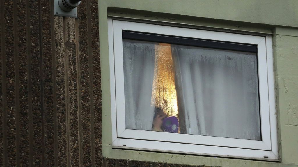 Universal Credit 'leaves people poorer'