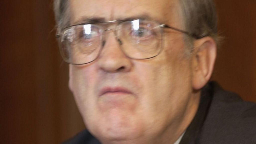 Liberal Democrat Lord Roper dies