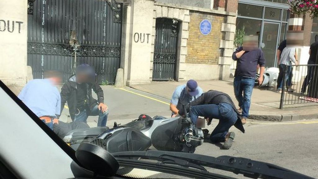 Four charged over Piccadilly armed raid foiled by Flying Squad