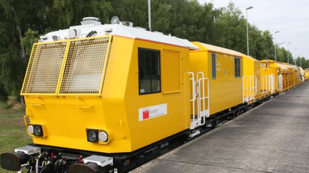 Factory On Wheels Delays Rail Electrification By A Year Bbc News 