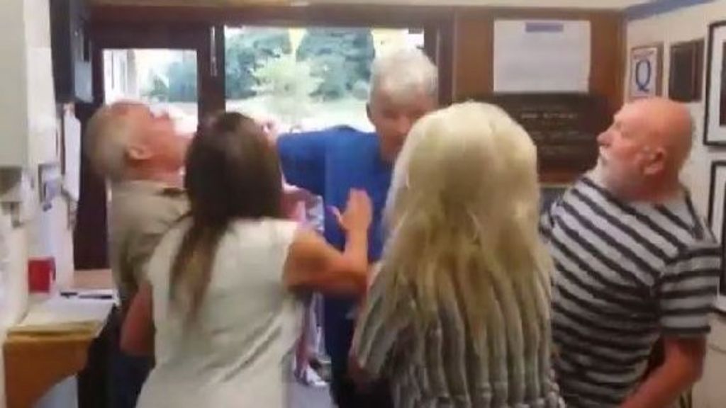 Violent outbursts at Doncaster HS2 meeting