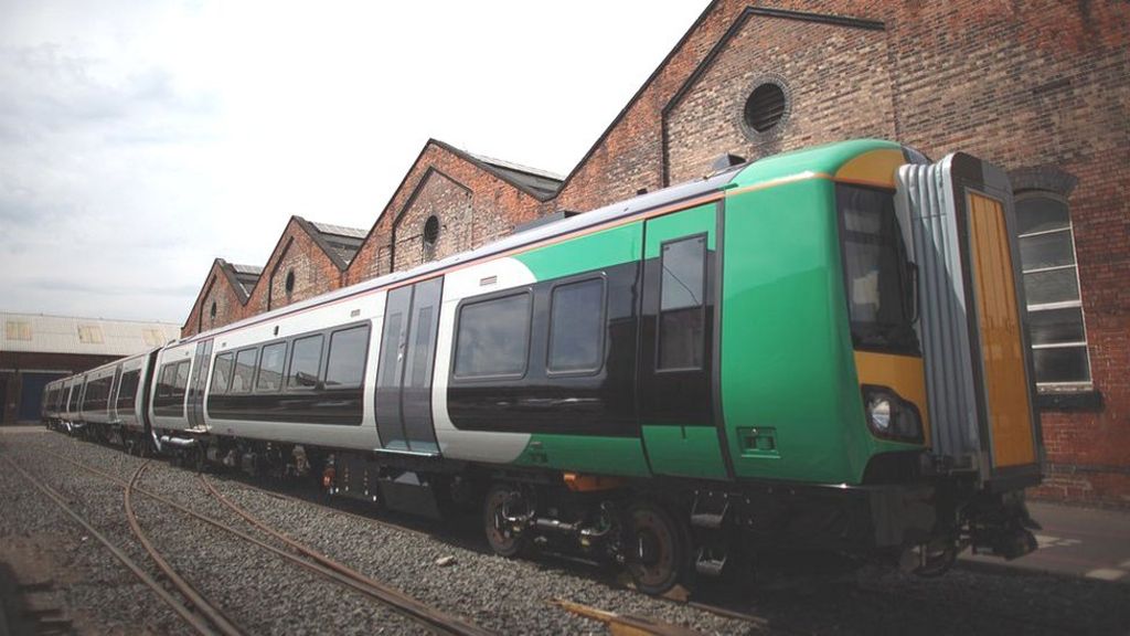 Bombardier gets £1bn contract in 'biggest rail boost since Victorian era'