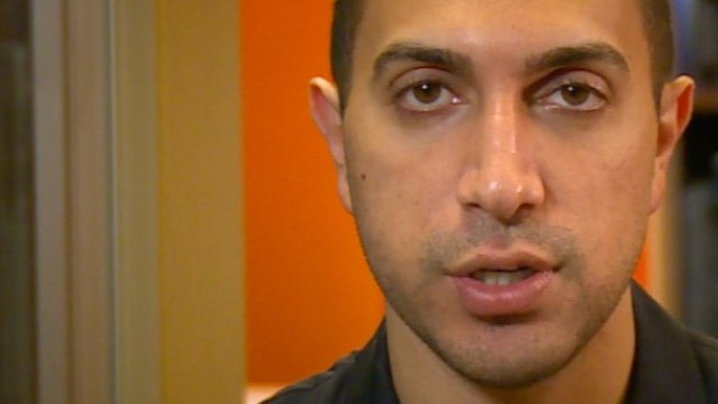 VIDEO: Tinder boss's secret: Rule of three