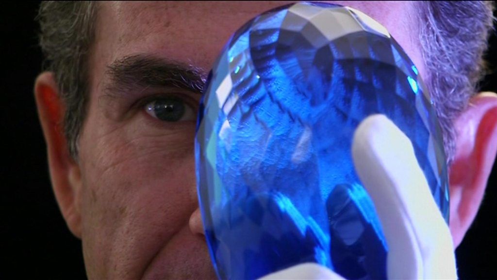 Huge blue topaz stone on loan to Natural History Museum