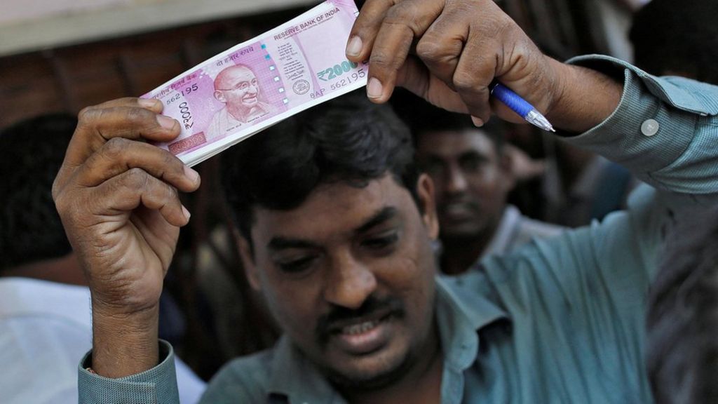 India sees long bank queues as rupee deadline passes