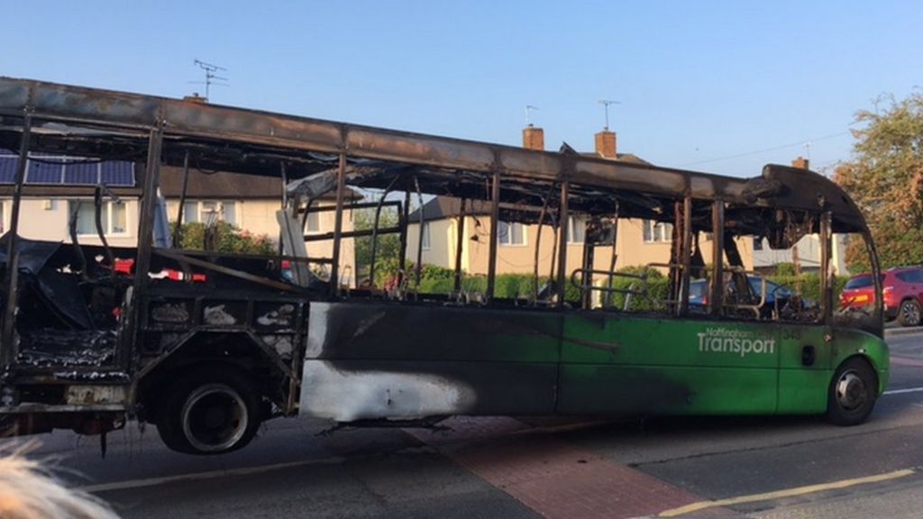 Nottingham bus fire: Driver 'saves' passengers - BBC News