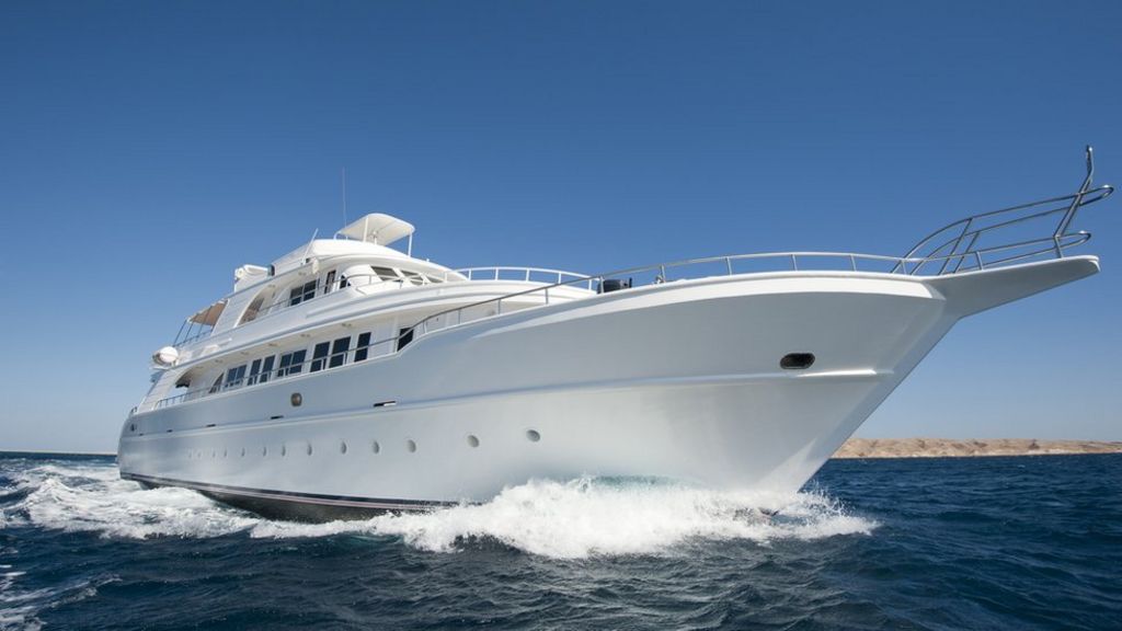 MPs warn HMRC to get tough on tax from footballers and super-rich