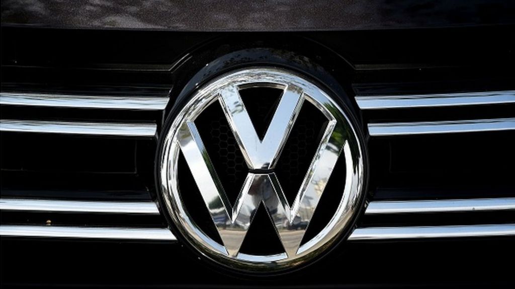 Blackrock to sue VW over emissions scandal