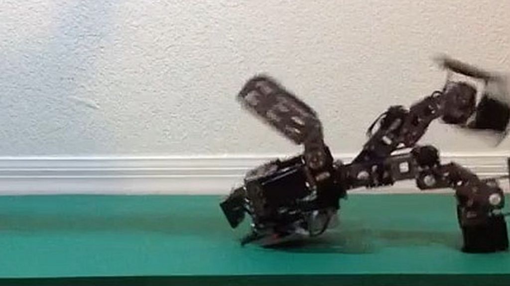 VIDEO: Robots learn to fall gracefully