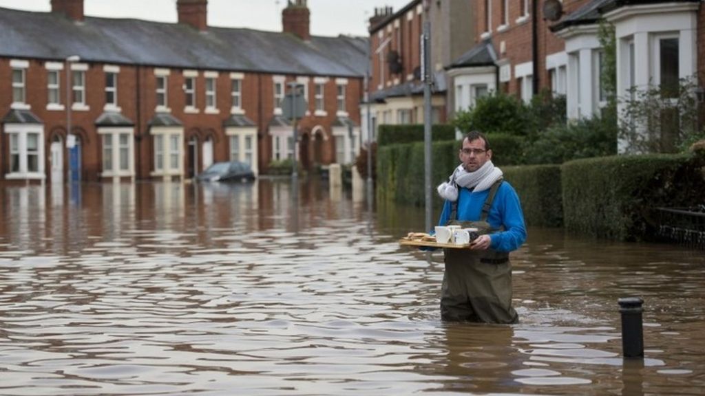 Infrastructure 'still faces flood risk'