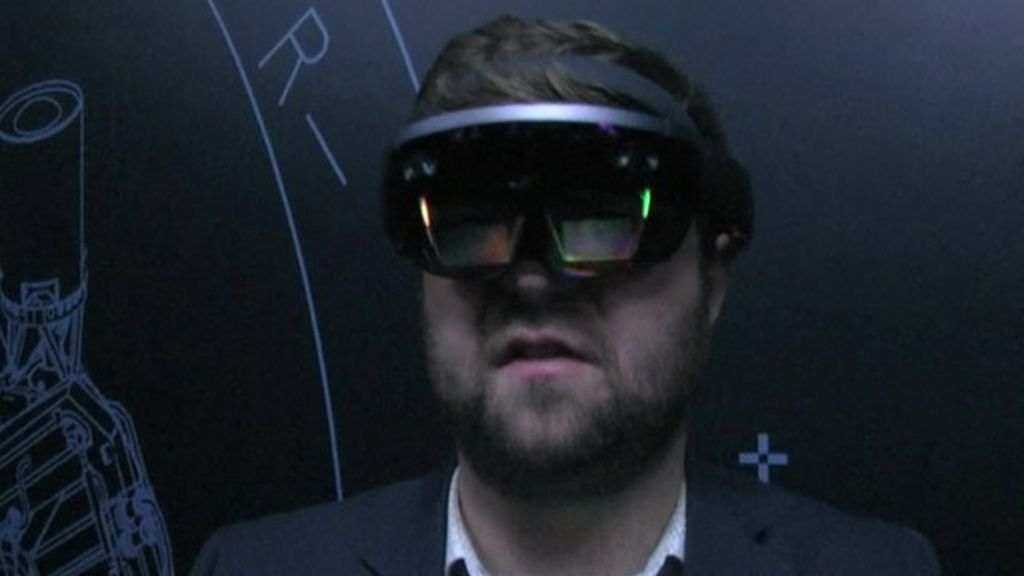 VIDEO: Hands on with the Microsoft Hololens