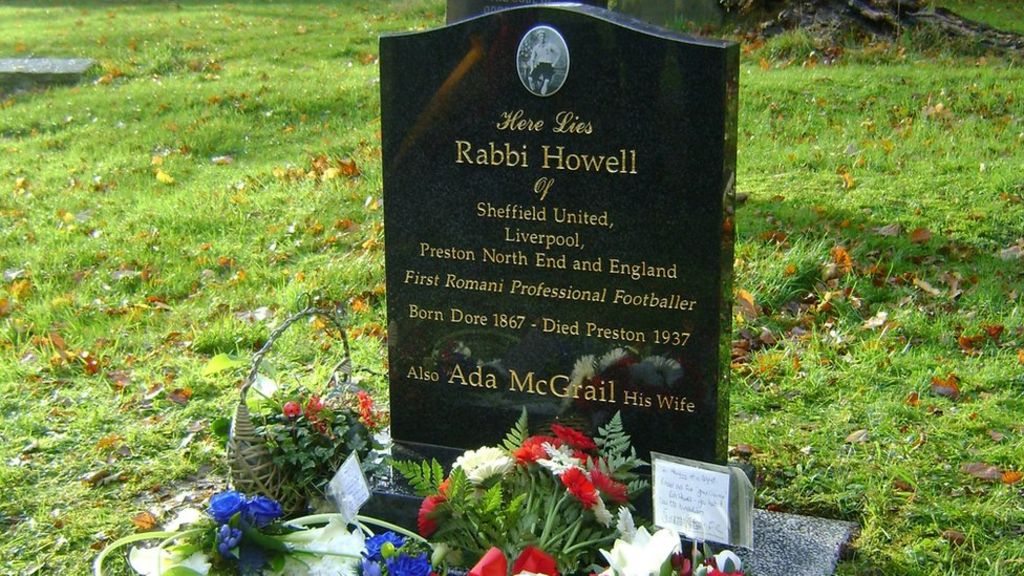 Headstone of Romany footballer unveiled