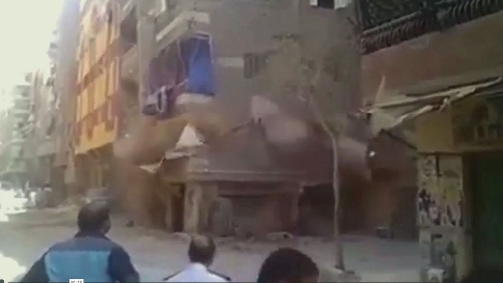 Earthquake error in Facebook review