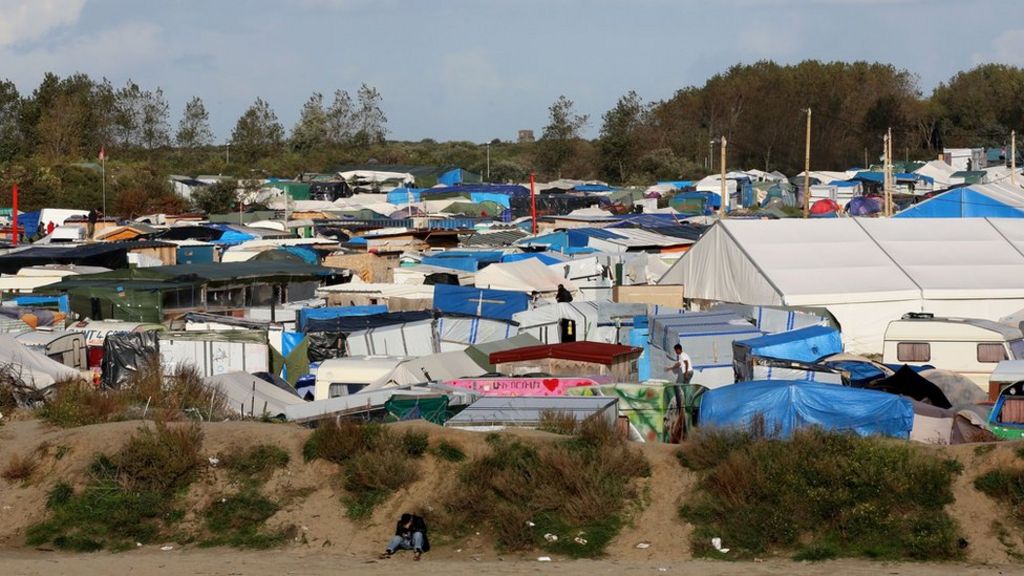 Calais migrants: 'Jungle' closure to start on Monday, France says