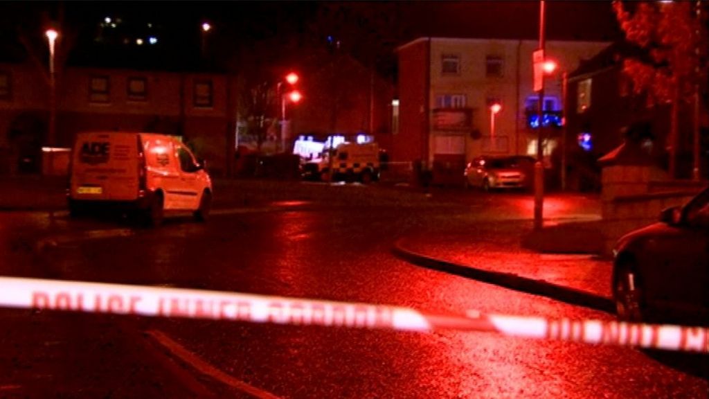 Belfast shooting Shots fired at police at Rossnareen Avenue BBC News