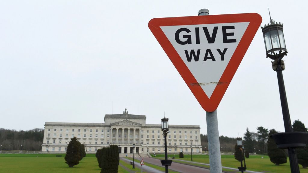 Chances of multi-party NI executive 'fading', Naomi Long says