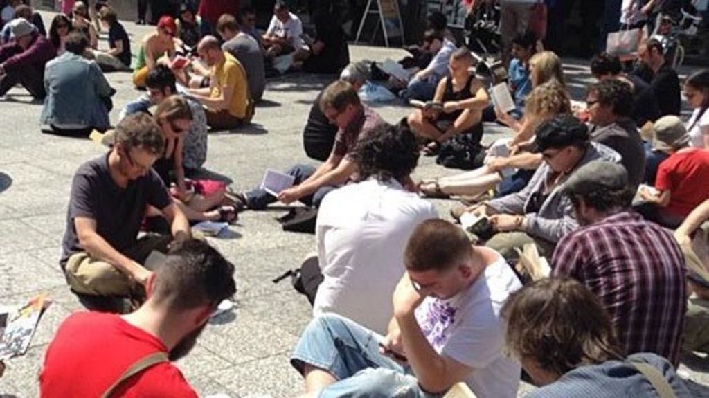 City of Literature title bid for Nottingham - BBC News - BBC News