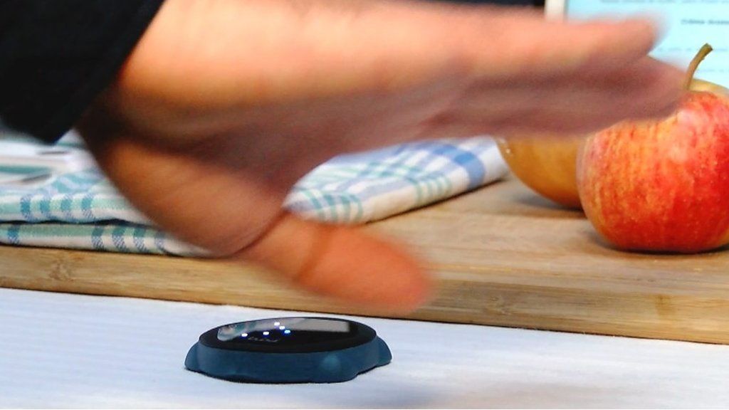 CES 2017: Bixi pad adds gesture controls to phones