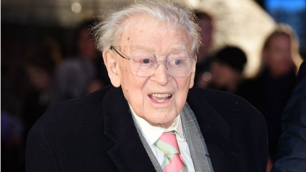 Dad's Army creator Jimmy Perry dies - BBC News
