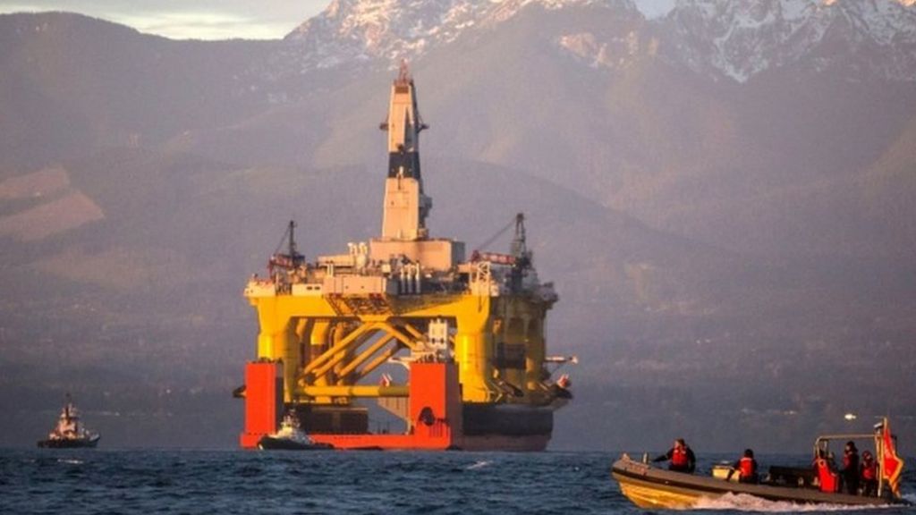 Obama bans new oil drilling in Arctic Ocean