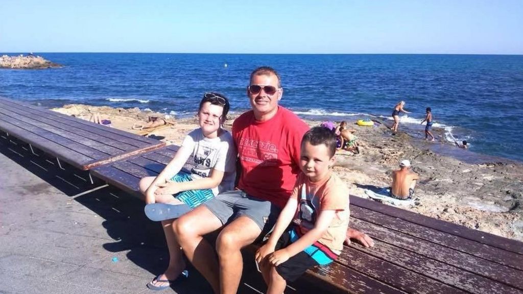 Hinckley deaths: Vigil to remember family