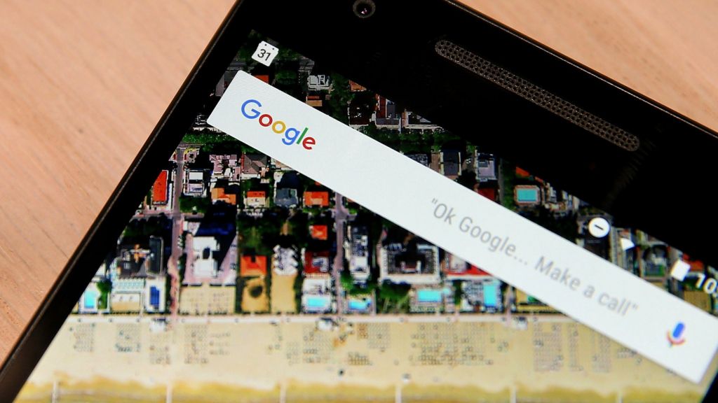 Google charged over Android 'abuse'