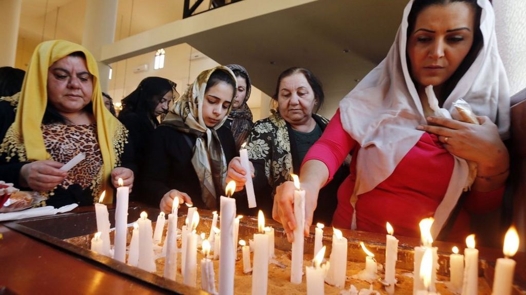 IS 'releases Syrian Christian hostages'