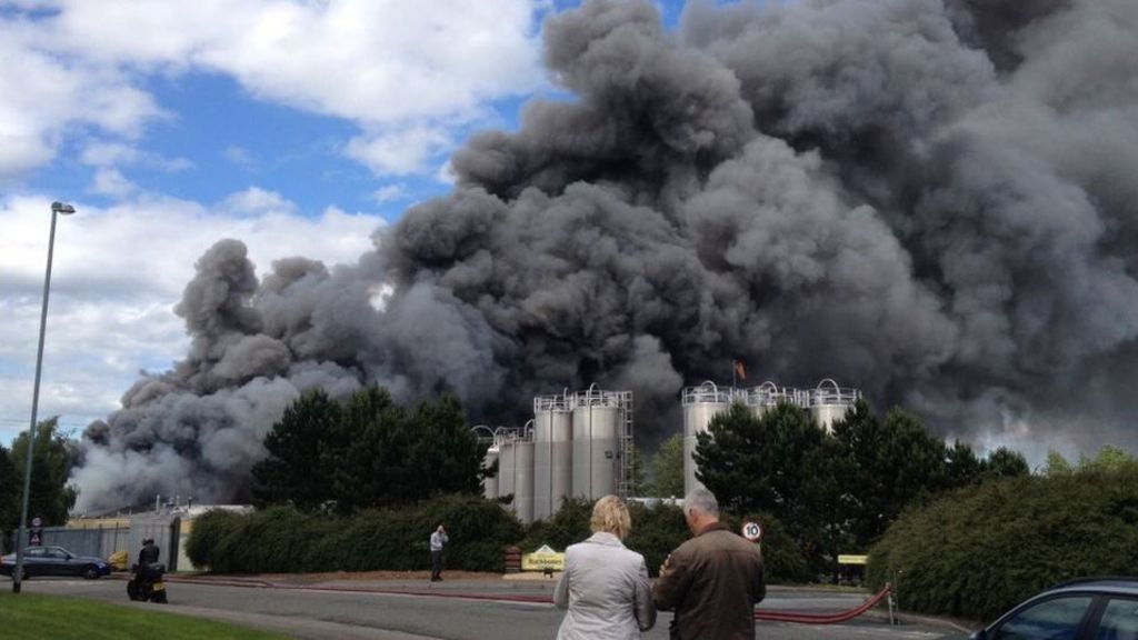 Large blaze at Wakefield Morrisons supermarket depot
