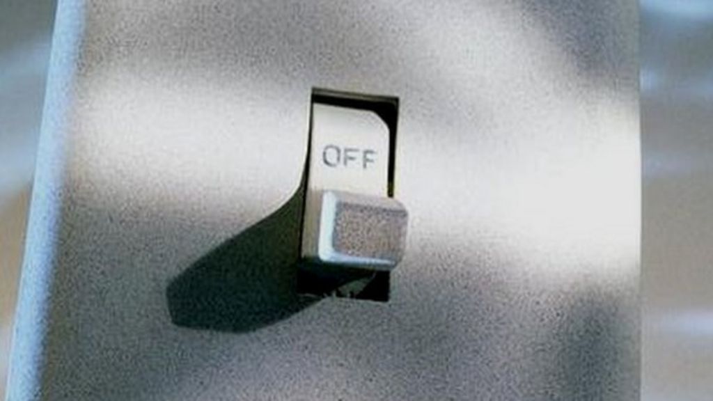 Sophisticated hackers 'aim to put net out of action'