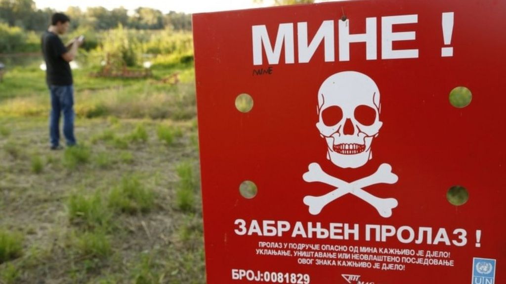 Pokemon Go: Bosnia players warned of minefields
