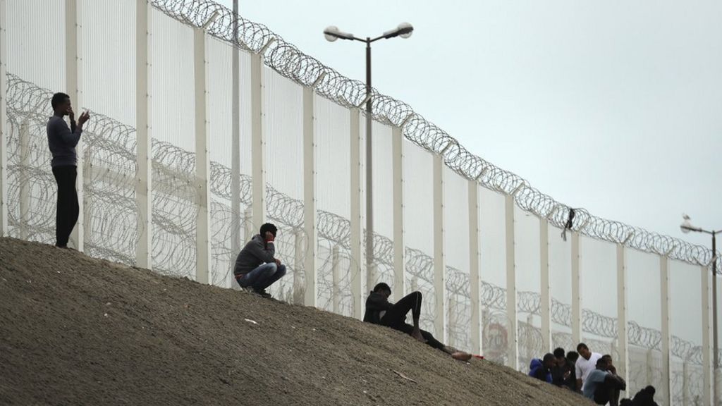 Calais migrants: Work to start on UK-funded wall